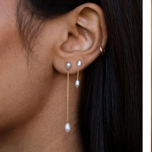 WWAKE Jewelry - Short Pearl Shower Earrings